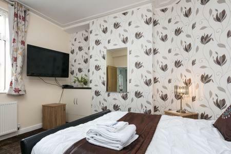 Knutsford House Holidays Manchester Exterior foto